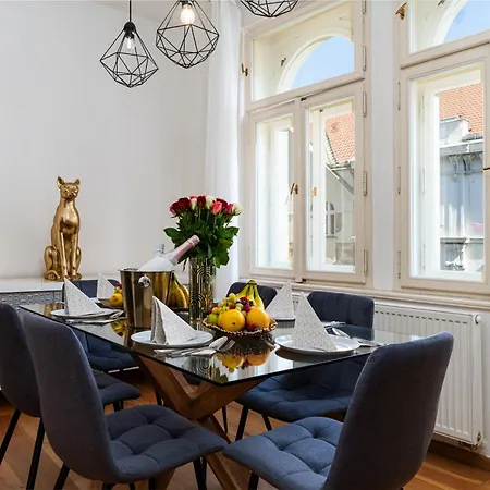 Golden Cat Apartment Prague